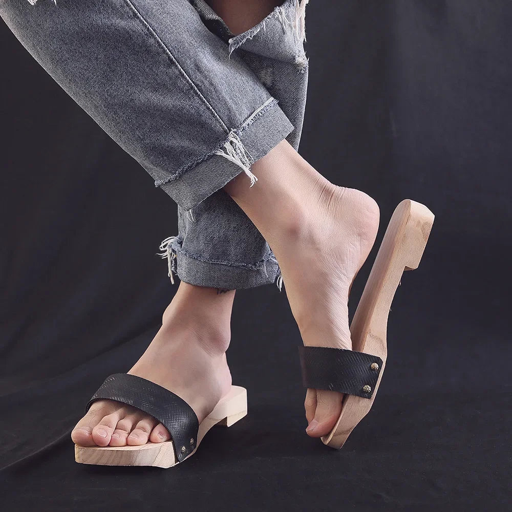 Geta japonaise traditionnelles femme stylé