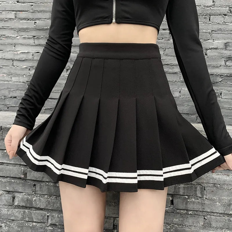 Jupe plissée japonaise courte