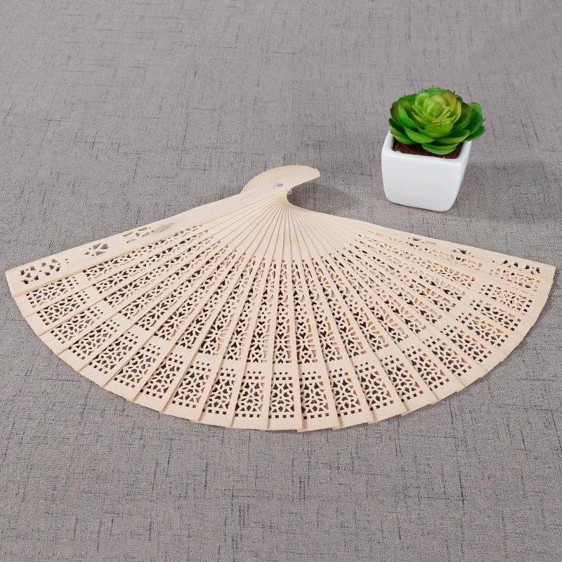 Fächer aus Holz