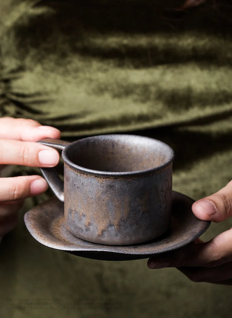 Tasse à café japonaise à plateau