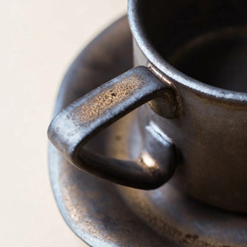 Tasse à café japonaise à plateau