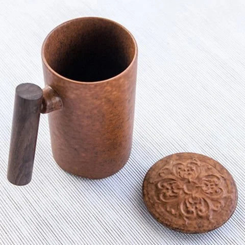 Großer japanischer Keramikbecher