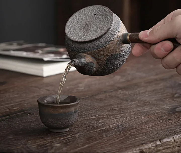 Théière Japonaise en Fer à Poignée Durable