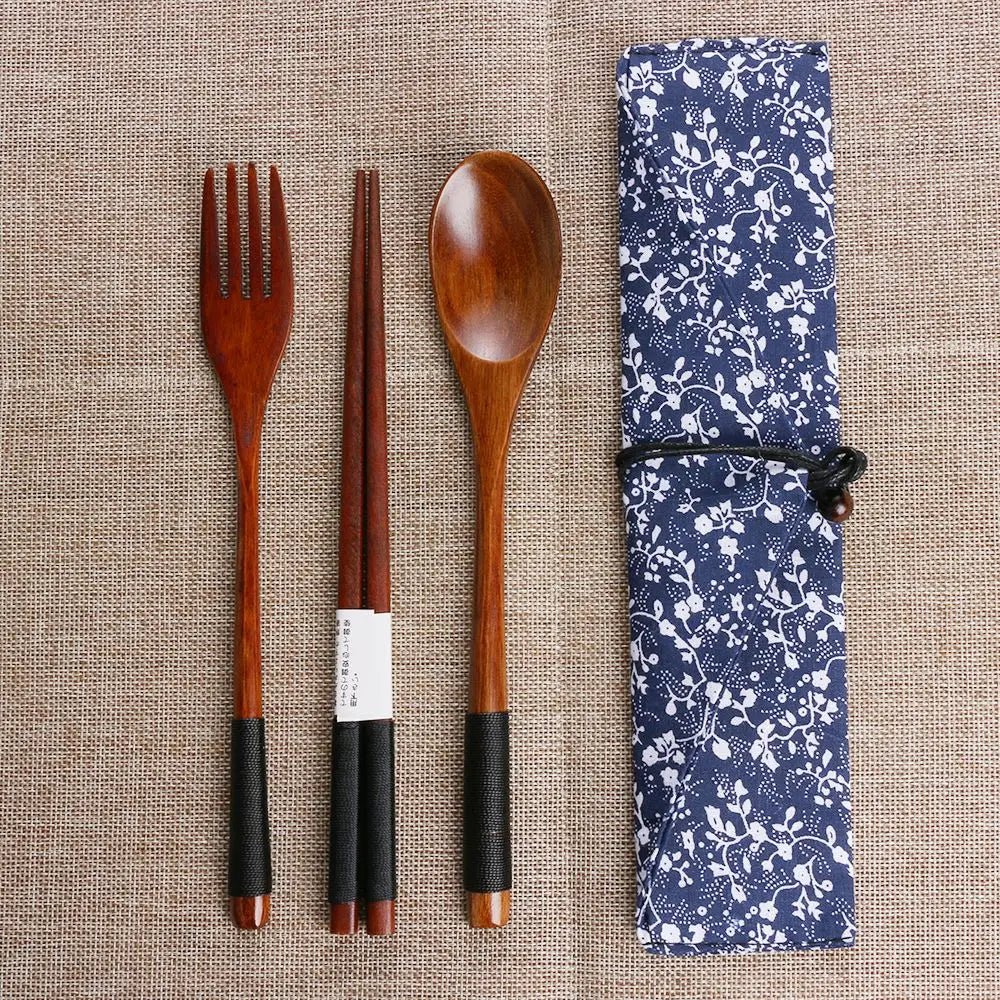 Ensemble de couverts japonais