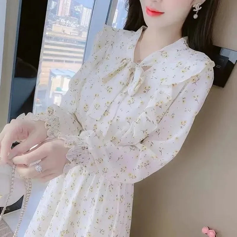 Robe Japonaise Fleurie Rétro Blanc