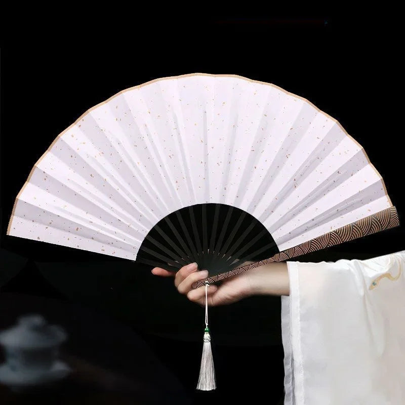 Éventail Japonais à Feuilles d’Or