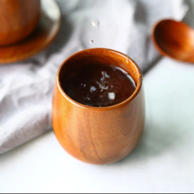 Tasse en bois japonaise