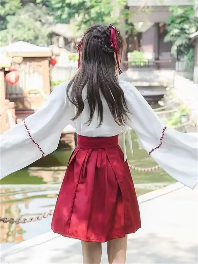 Japanisches Eleganzkleid