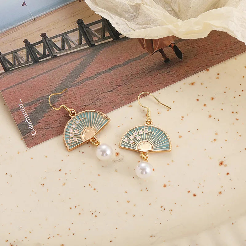 Boucle d’Oreille Japonaise Eventail Traditionnel Symboliques