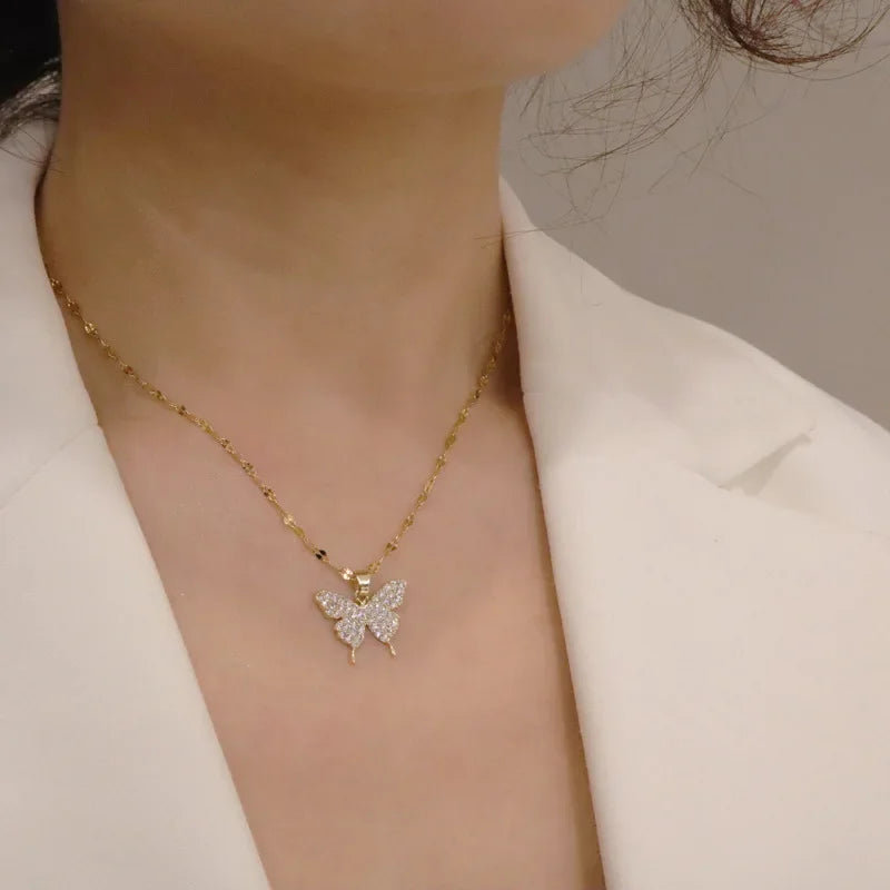 Collier en cristal papillon japonais