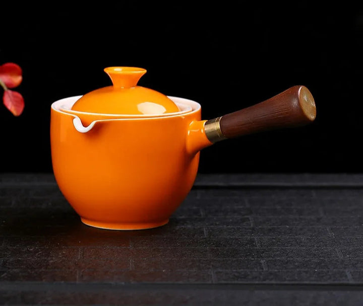 Petite Théière Japonaise à Poignée Orange