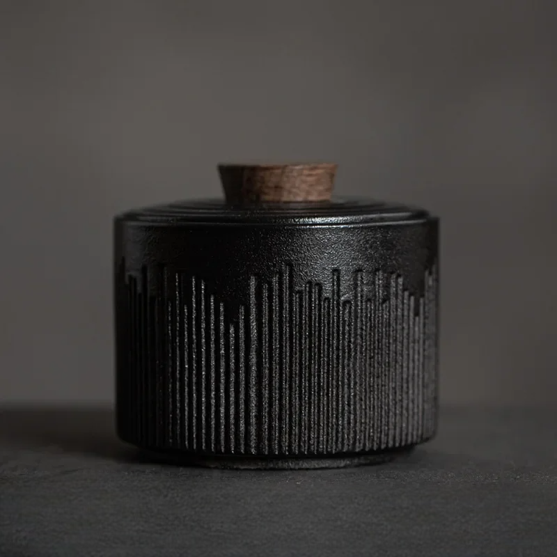 Japanische Teedose aus Keramik