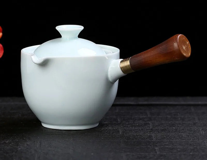 Petite Théière Japonaise à Poignée Blanche