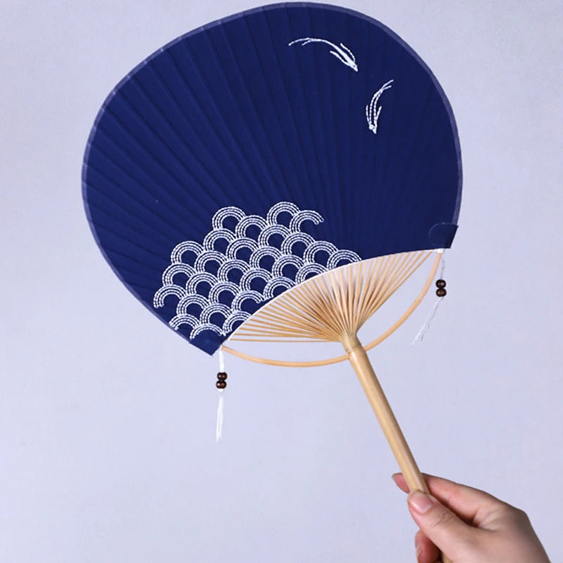Éventail rond bleu