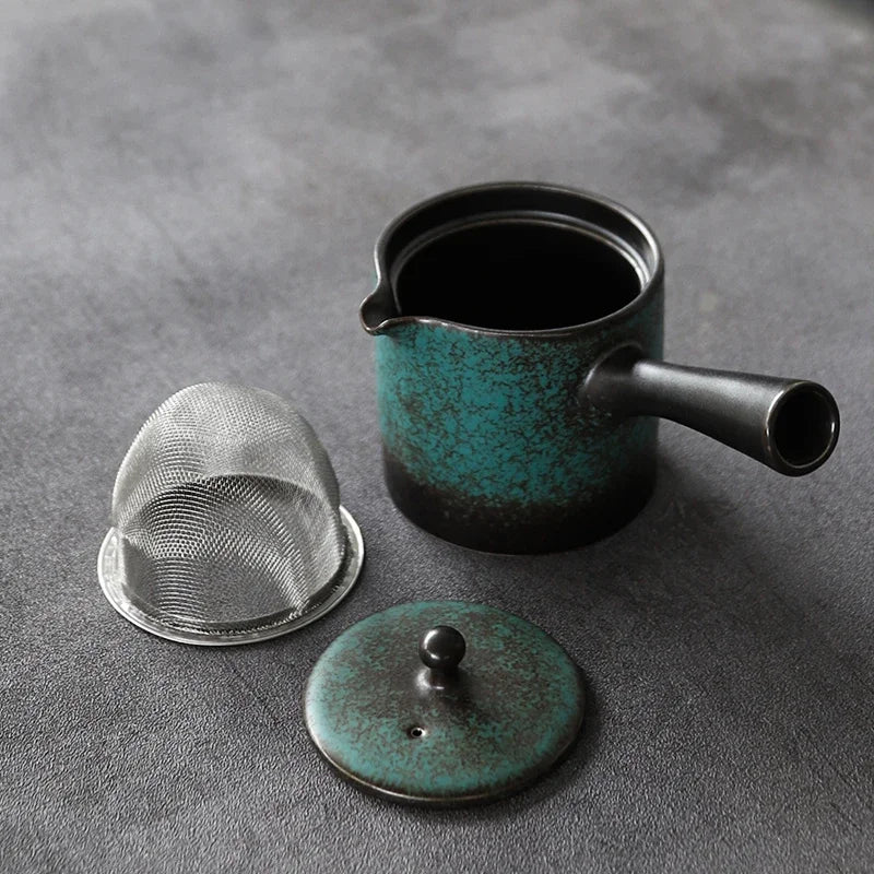 Théière Japonaise au Design Imposant Originale