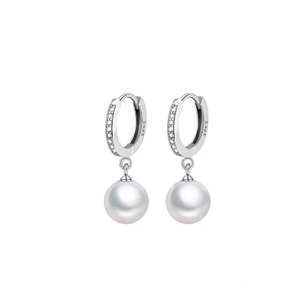 Japanese pearl earring