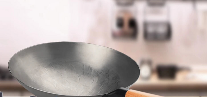 Wok Japonais Traditionnel en Fer Forgé Profil