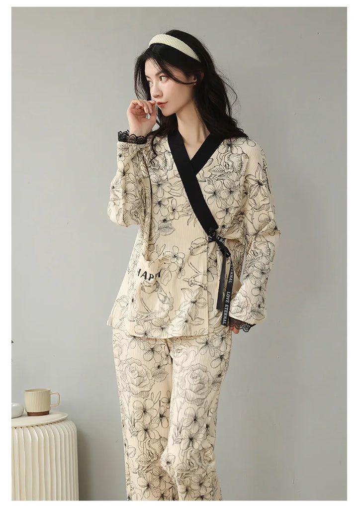 Ensemble de Pyjama Style Kimono Élégant