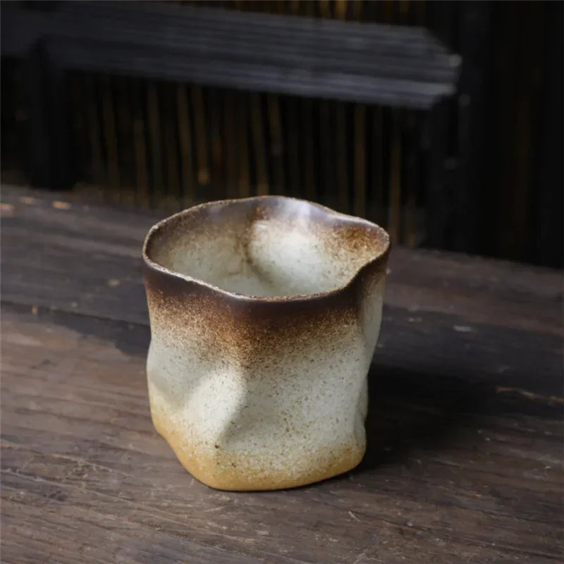 Tasse japonaise atypique