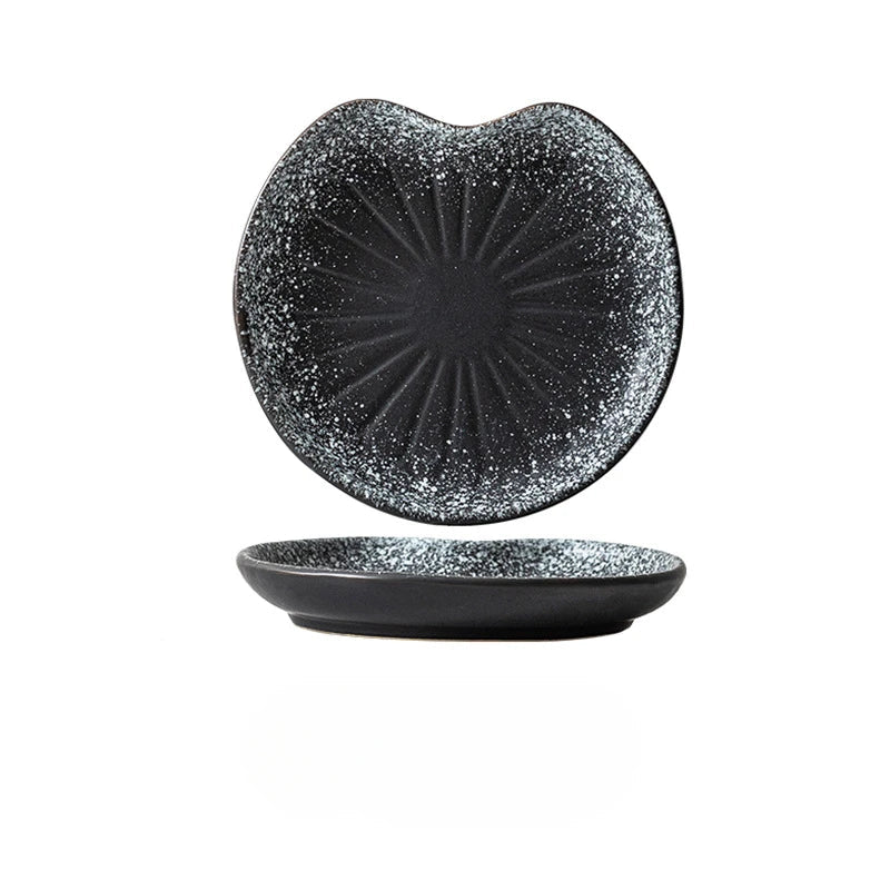 Assiette Japonaise Ronde Irrégulière Noir et Blanc