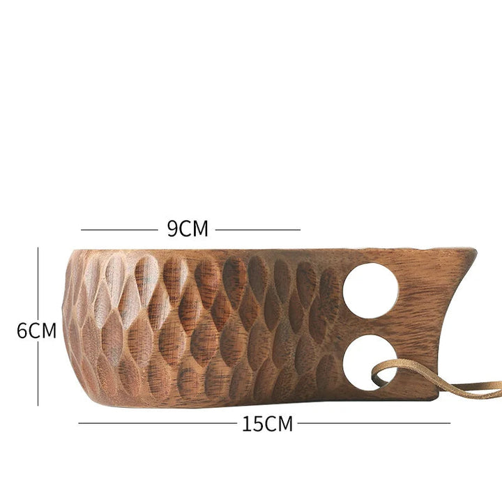 Tasse japonaise en bois stylée