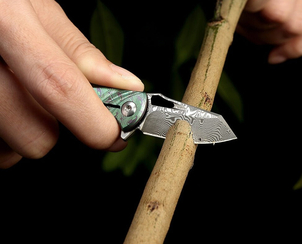 Couteau Pliant Damas Japonais Tranchant