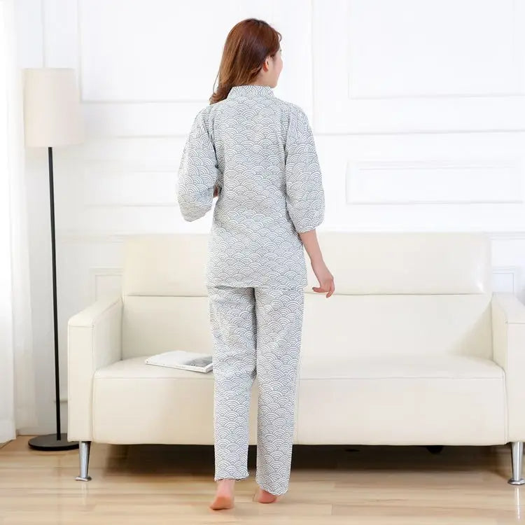 Japanischer Damen-Pyjama aus Baumwolle