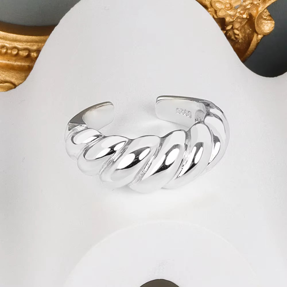 Bague Japonaise Élégante en Argent stylé