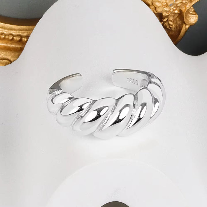Bague Japonaise Élégante en Argent stylé