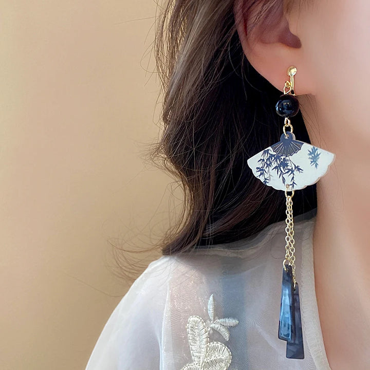 Boucle d'Oreilles Japonaise Pendante Éventail Design Légère
