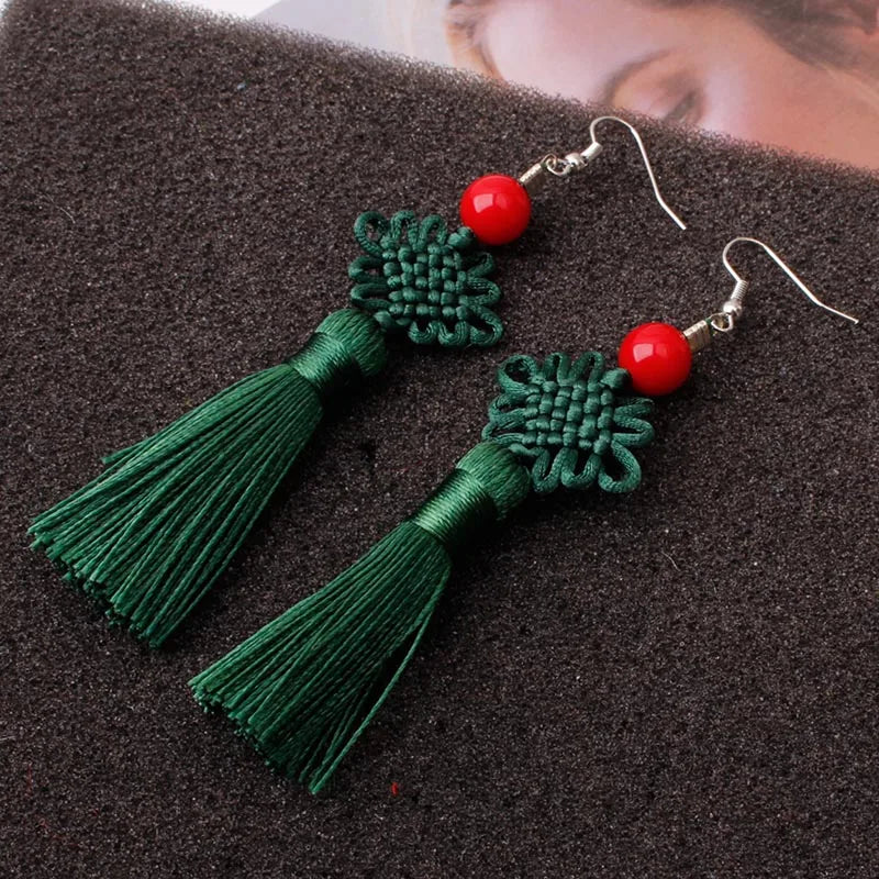 Boucle d'oreille japonaise nœud en soie tressée artisanale