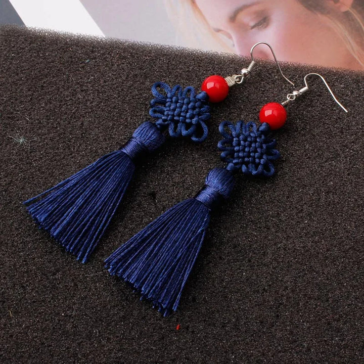 Boucle d'oreille japonaise nœud en soie tressée élégante design