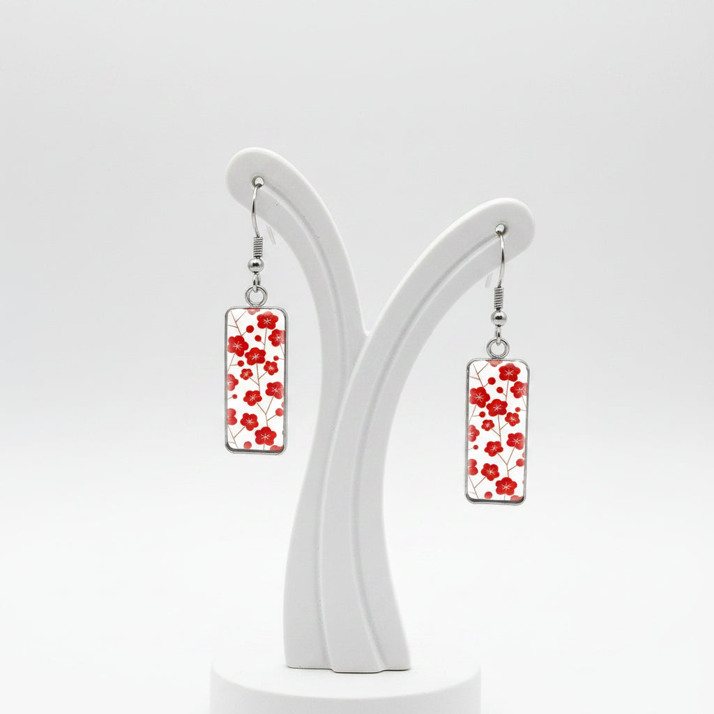 Boucle d'oreille japonaise rouge de qualité