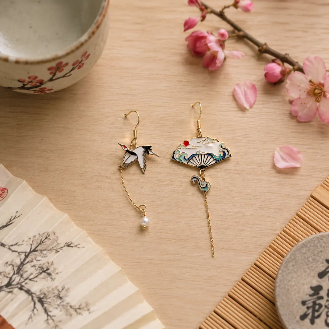 Boucles d'Oreilles Japonaises Asymétriques