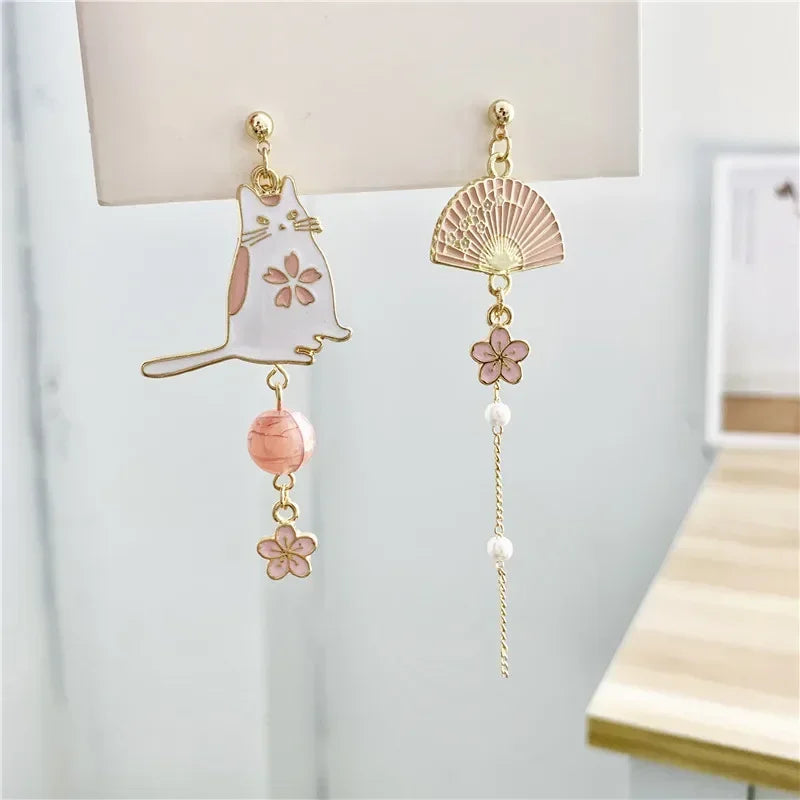 Boucles d’Oreilles Japonaises Dépareillées
