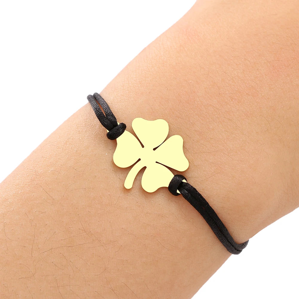 Bracelet japonais à breloque trèfle unique