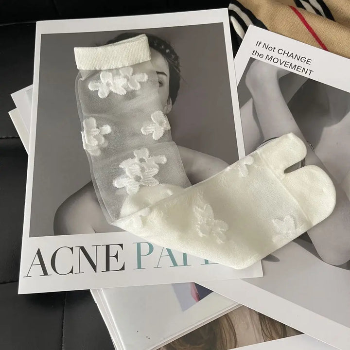 Chaussettes Japonaises Fines Fleuries Blanc