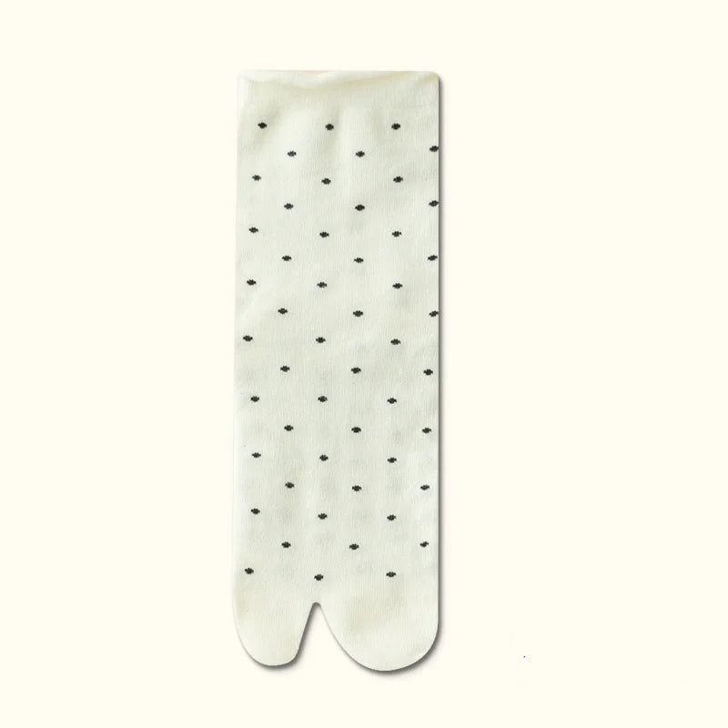 Chaussettes Japonaises à Pois Blanc