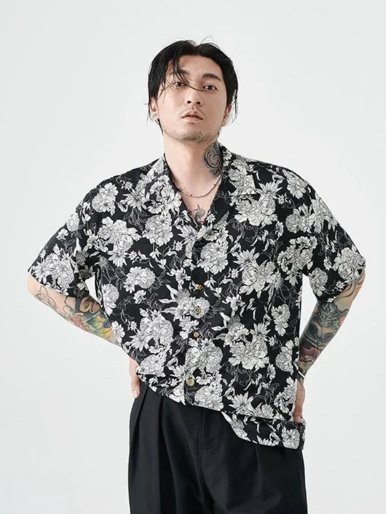 Chemise Japonaise Noire Fleurie Élégante