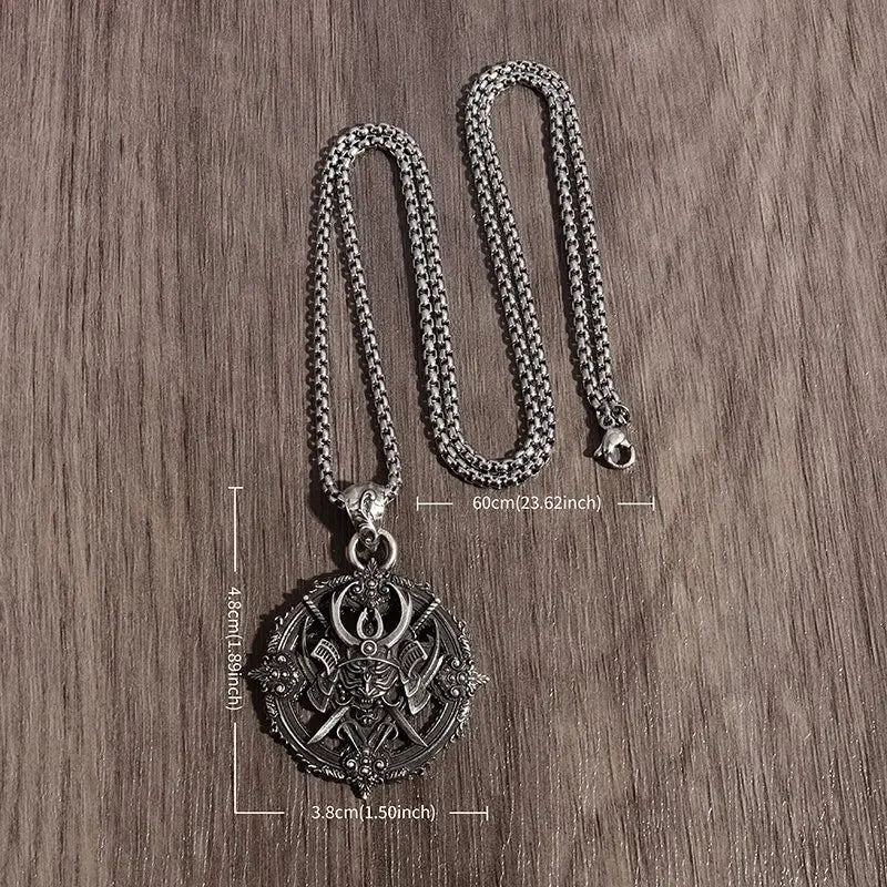 Collier Gothique Japonais de qualité