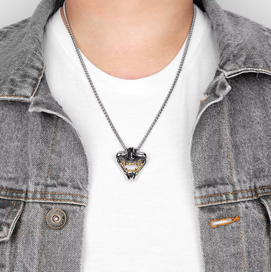 Collier Japonais Crocs pendentif Fantôme
