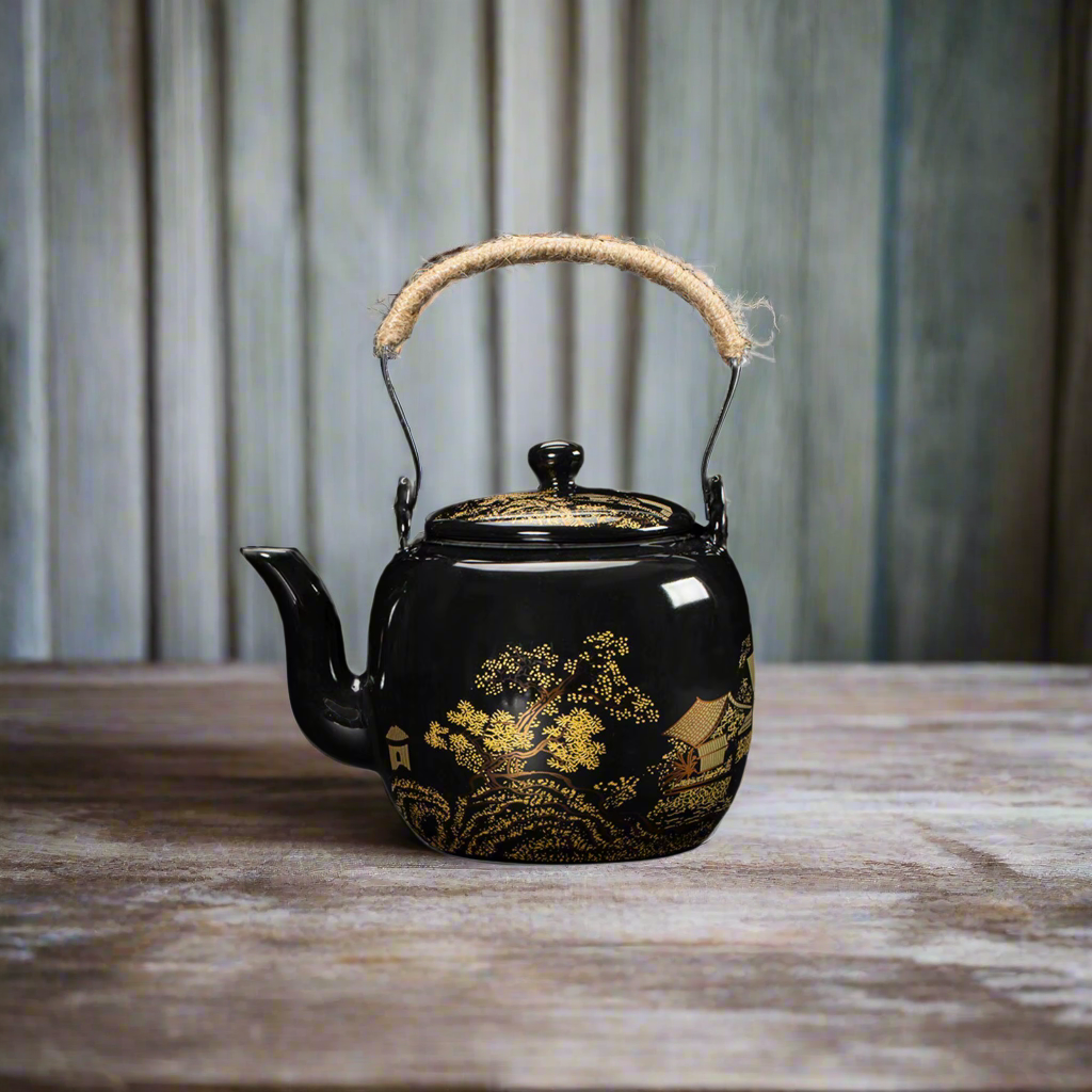 Teekanne im japanischen Kunstdesign