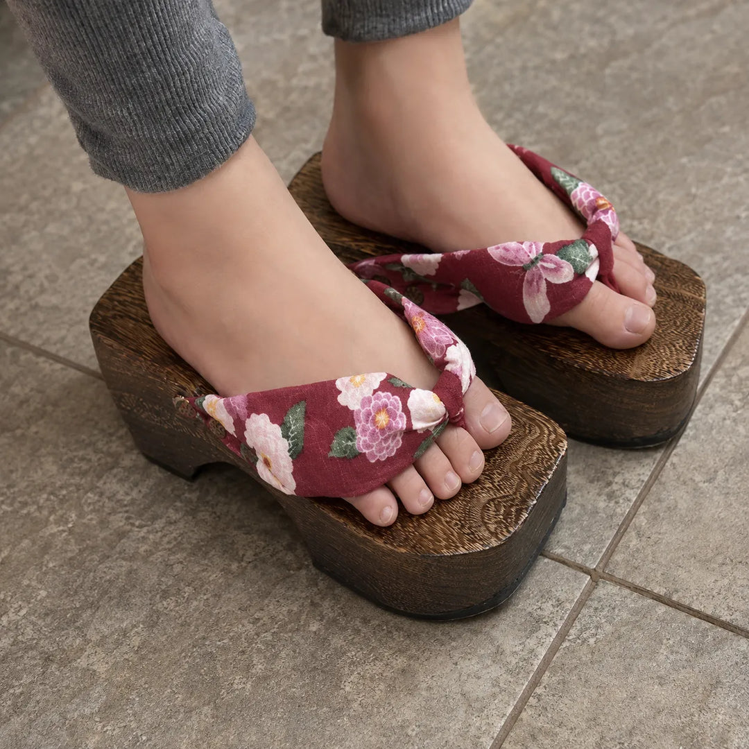 Geta Japonaise Femme à Talon