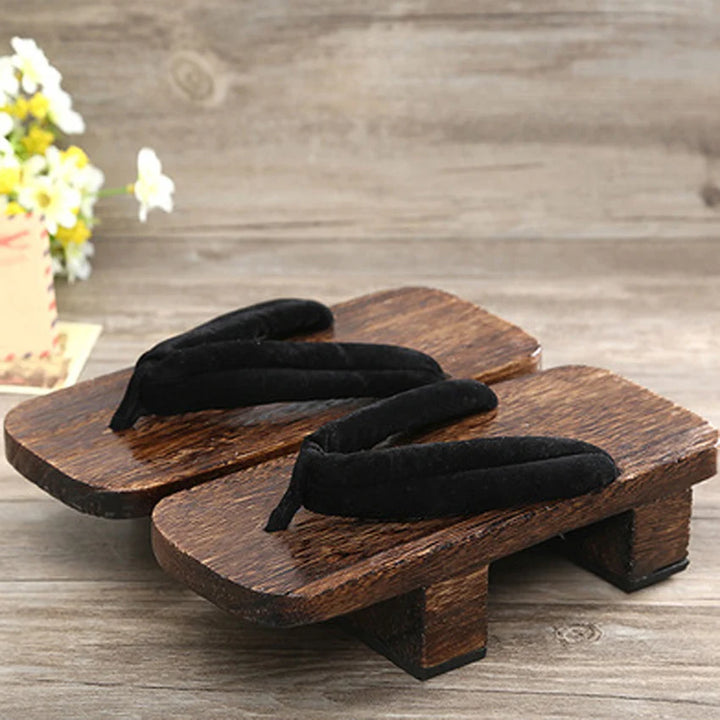 Geta Japonaise Homme noire