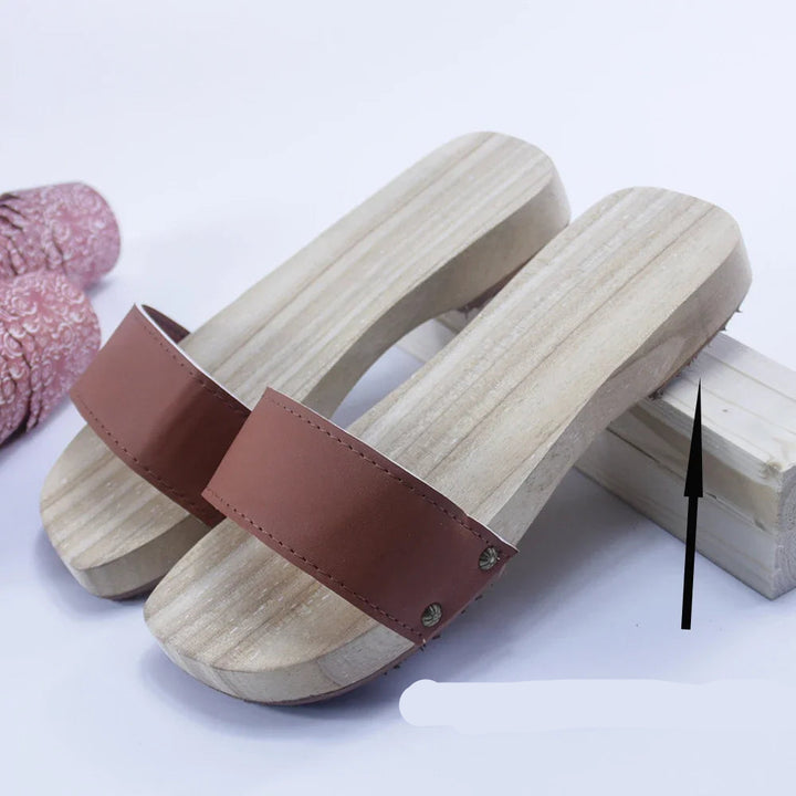 Geta japonaise traditionnelles femme