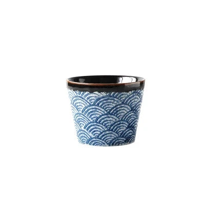 Tasse traditionnelle japonaise bleue