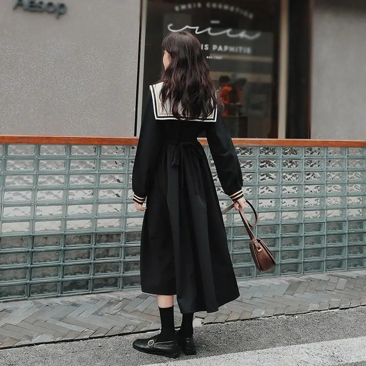 Robe Japonaise Noire évasée