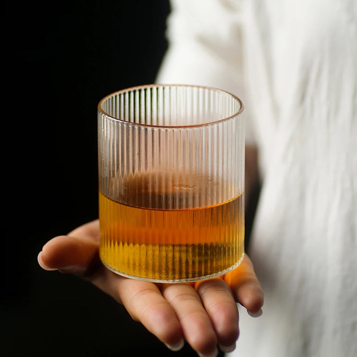 Verre à whisky ondulé japonais