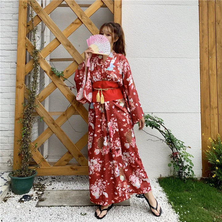 Kimono Japonais Chic Rouge Distinguée