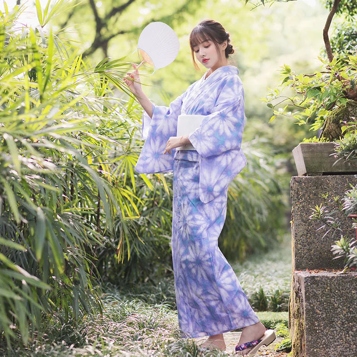 Kimono Japonais Femme Mauve à Fleurs